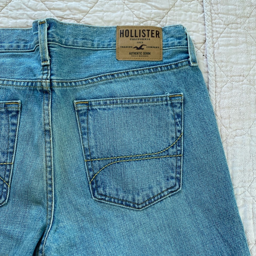 Men’s Hollister slim, fit jeans